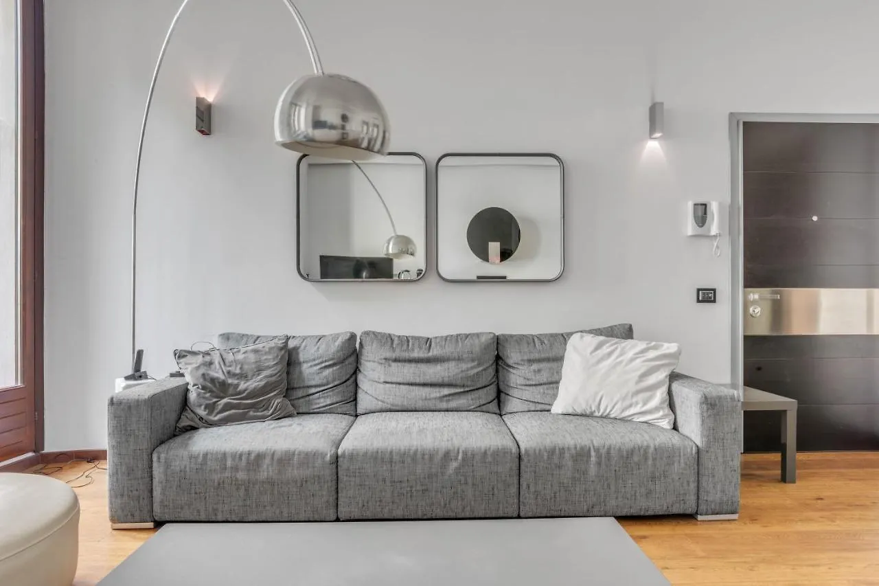 Easylife - Wonderful & Stylish House In The Center Apartment Milan